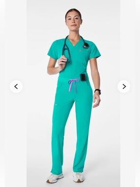 Figs Kade Cargo Scrub Pants